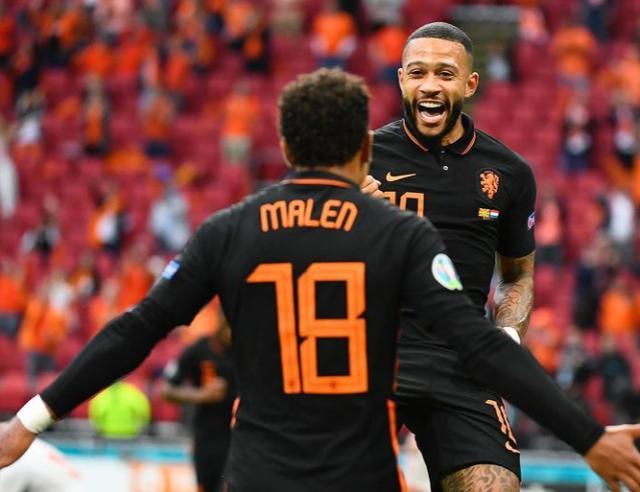 在现代足球 在现代足球